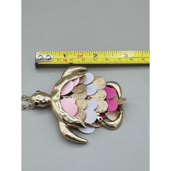 Vintage Pink and Gold Tone Articulating Sea Turtle Large Pendant Necklace - Picture 9 of 9